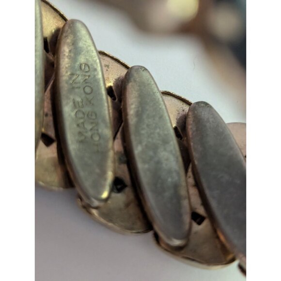 Vintage Gold-Tone & Black Enamel Hinged Bracelet Made In Hong Kong - Picture 3 of 3